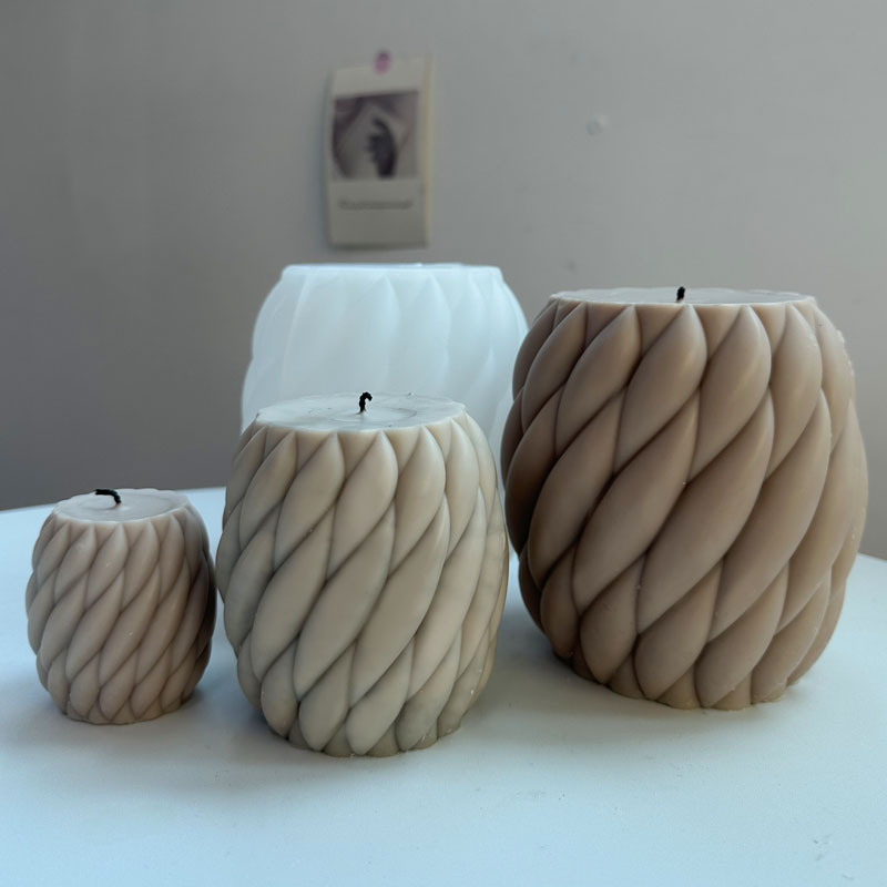 3D Rotating Raindrops Silicone - огляд і ціна Soap Making Scents