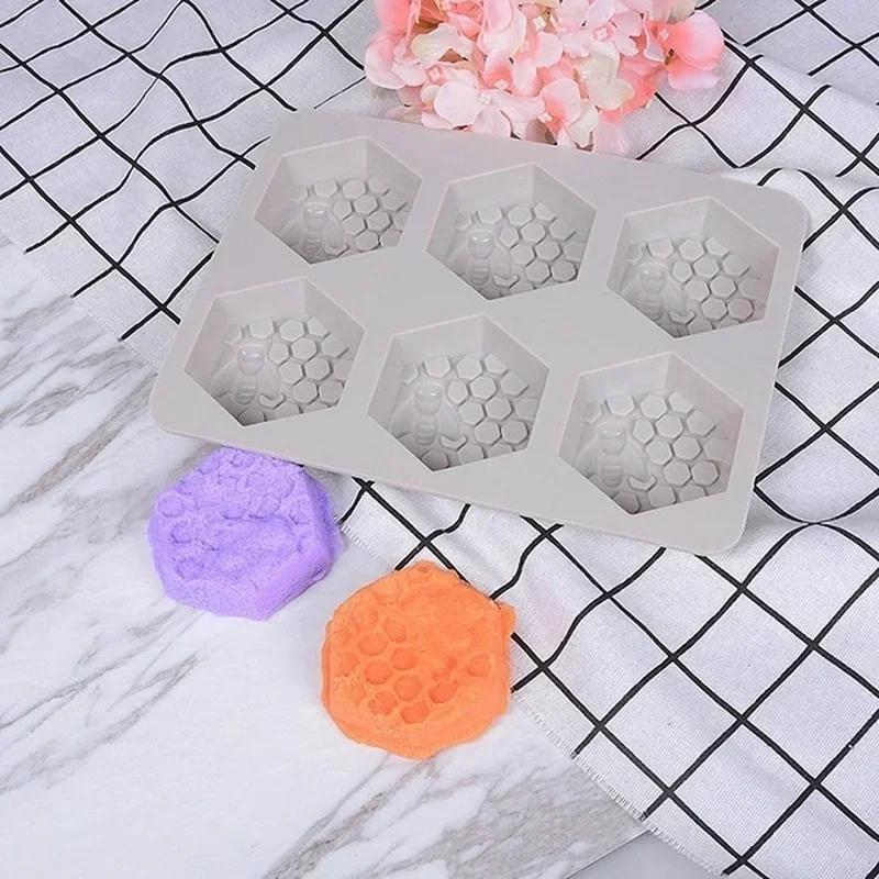 Bee Shape Silicone Mold DIY Ha - огляд і ціна Soap Making Gel