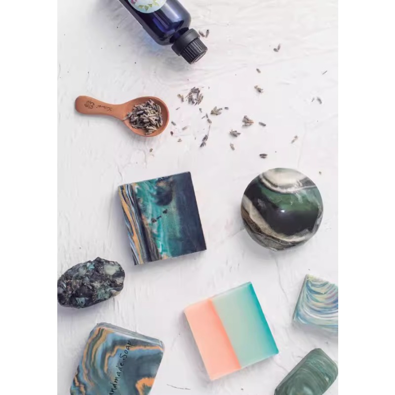 DIY Scented Soap Making Book w - огляд і ціна Soap Making Books